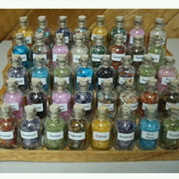 7 Tumbled Assorted Chip Mini Gemstone Bottle Collection Rock Crystal Specimens - Picture 2 of 2